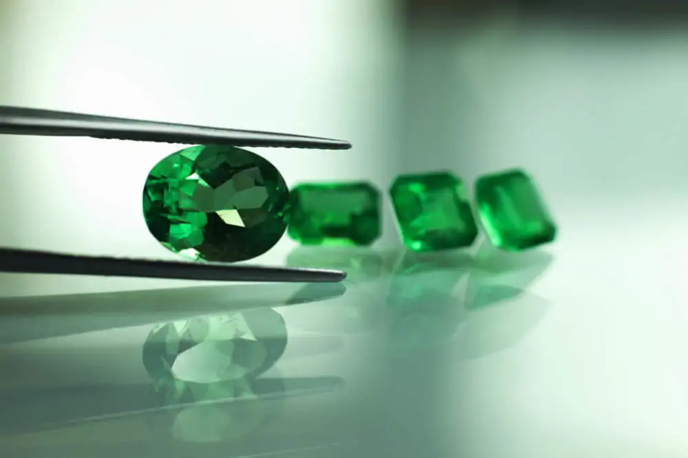 Loose cut green emerald gemstone