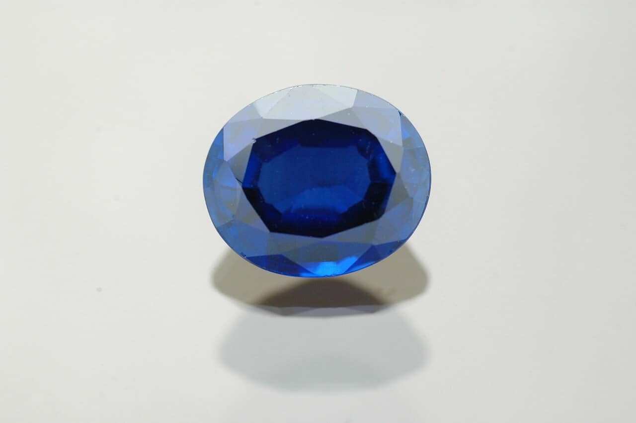 labcreatedbluesapphiregemstone Jewelry Guide