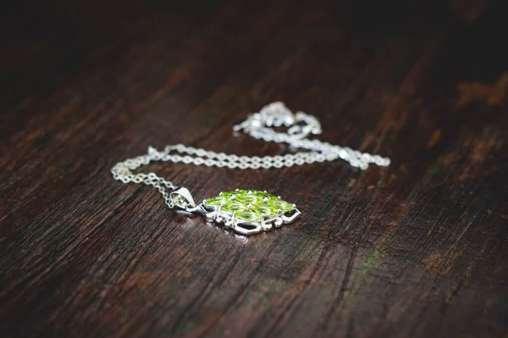Green peridot necklace white gold chain