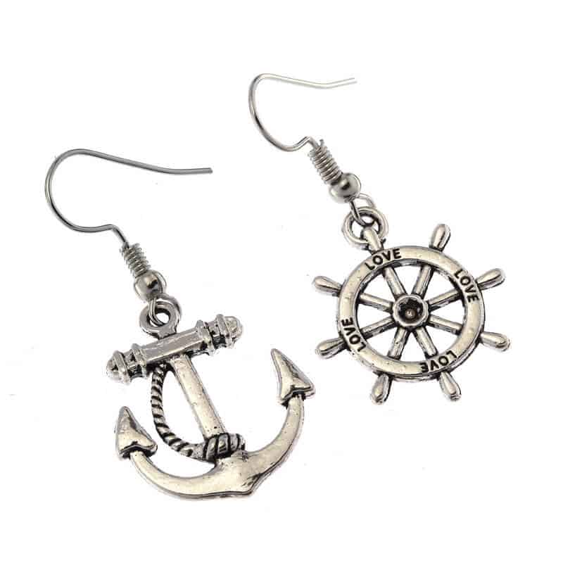 How to Rock the Mismatched Earring Trend Jewelry Guide