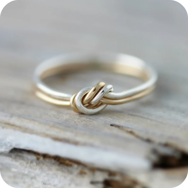 Two strand knot ring
