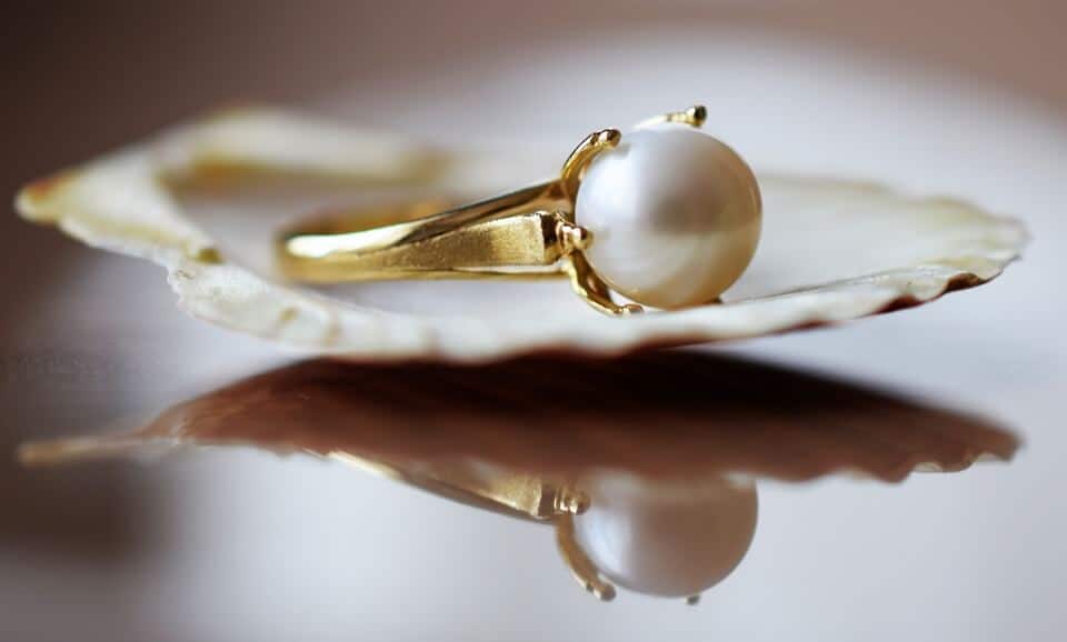 Pearl ring on a shell