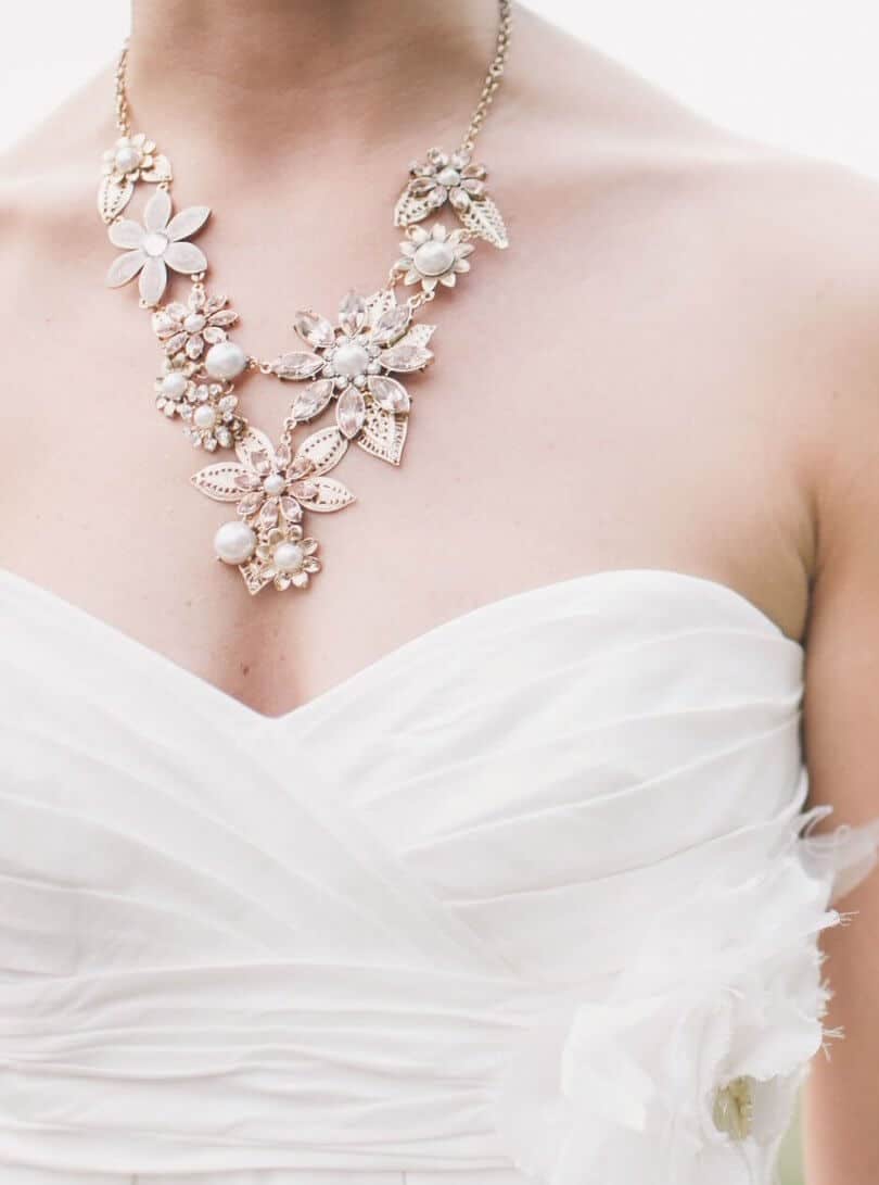Jewelry to Match Your Wedding Dress 6 Practical Tips Jewelry Guide