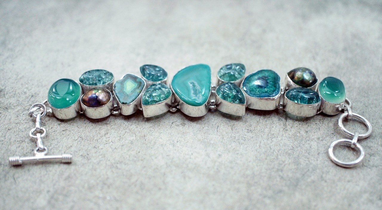 What is apatite jewelry