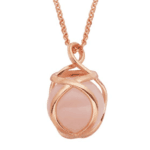 Rose quartz pendant in rose gold