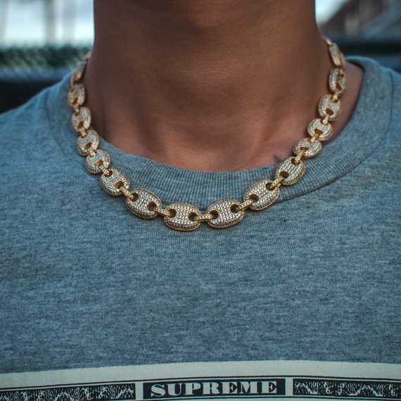 Men Wearing Gold Chains