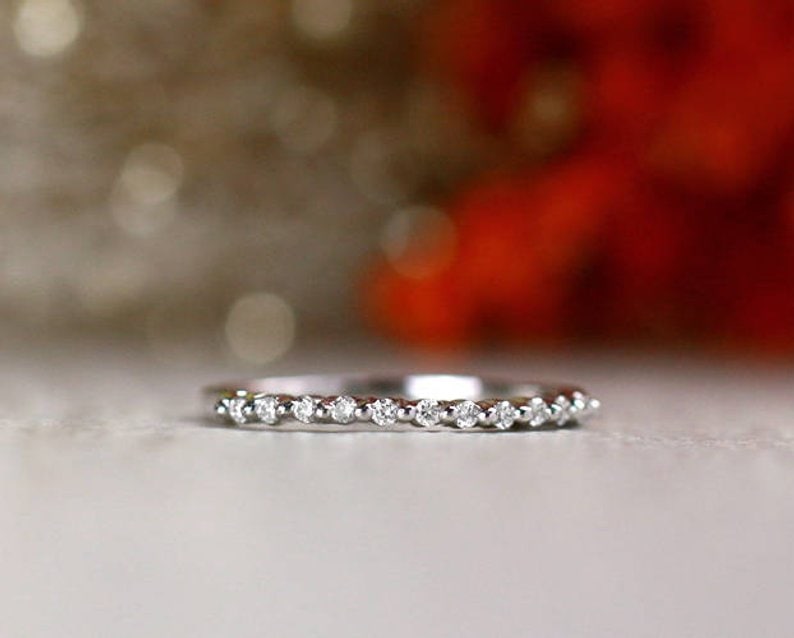 Minimalist Floating Diamond Wedding Ring