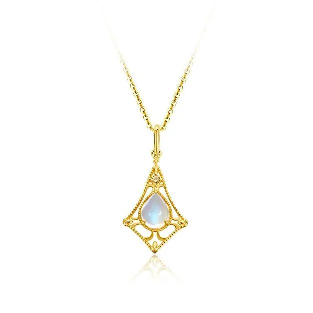 moonstone pendant in yellow gold