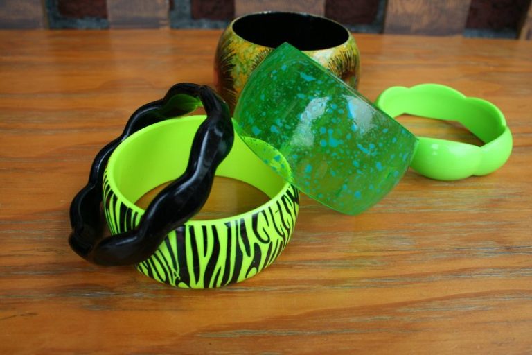 Your Guide to Awesome 80s Jewelry Trends Jewelry Guide