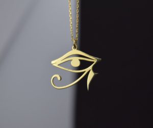 eye of horus pendant gold