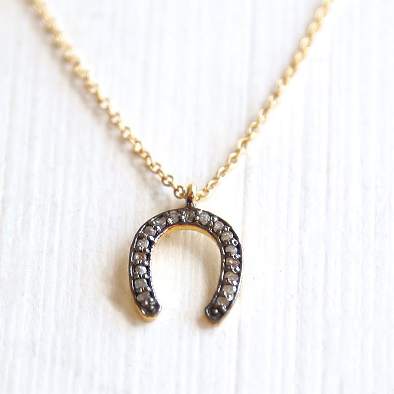 What is the Horseshoe Meaning in Jewelry? Jewelry Guide