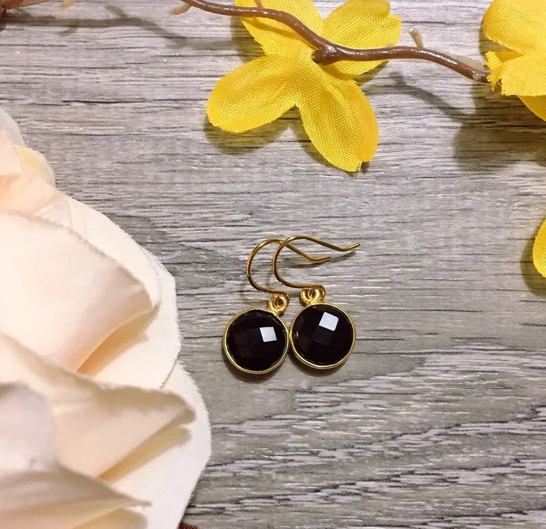 Onyx stud earrings