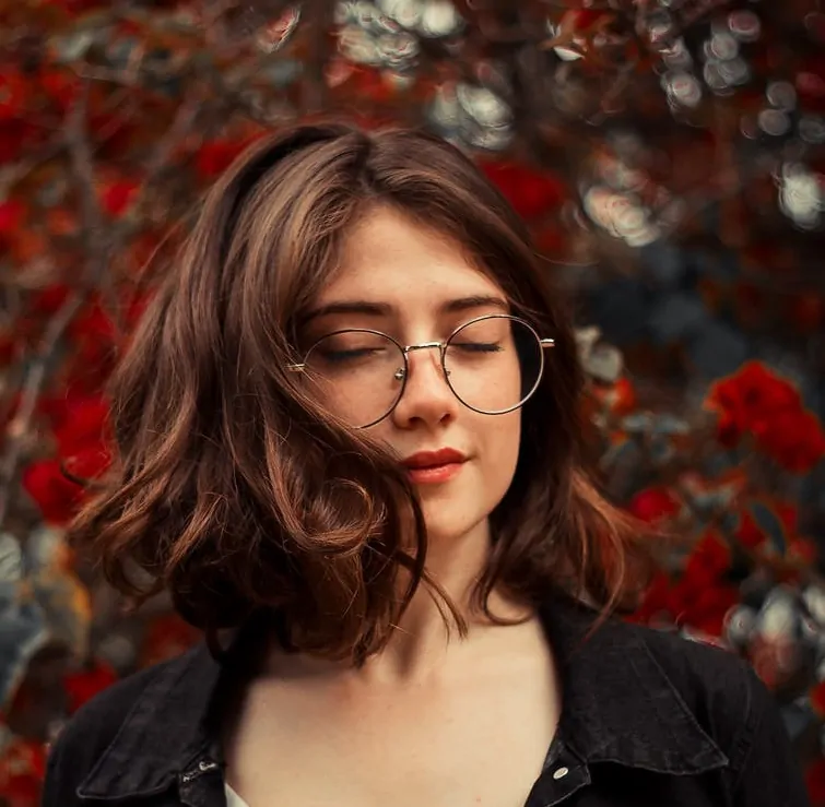 Girl with shoulder length hair style