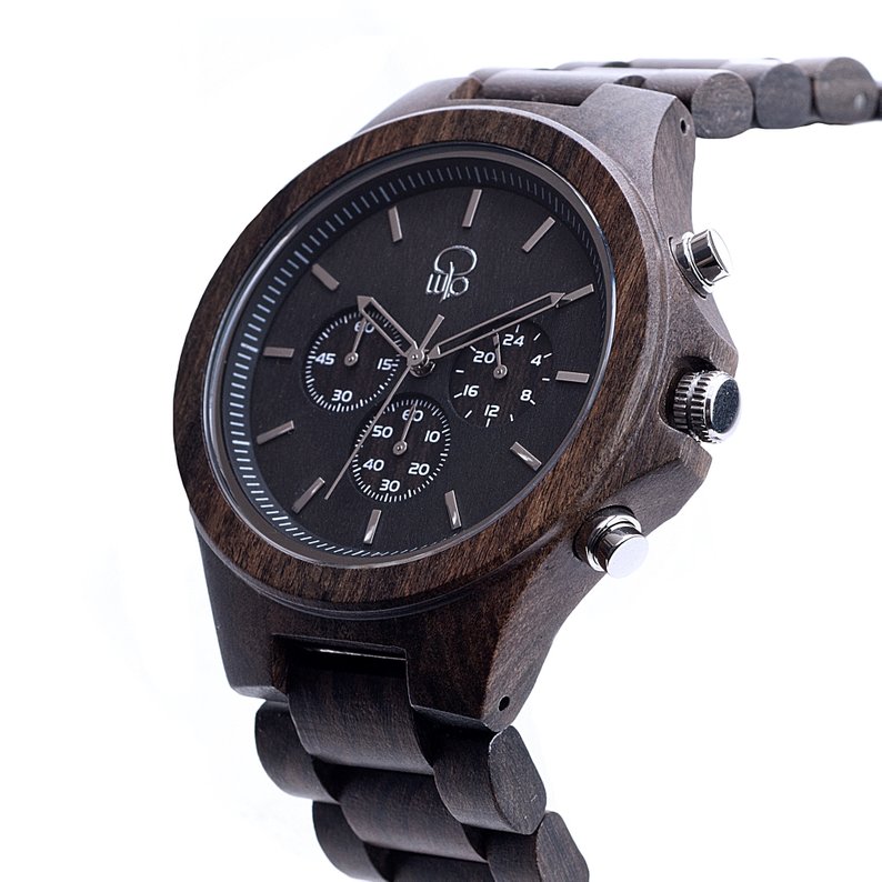 Stylish wood watch