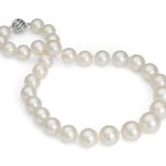 Pearl necklace with ball clasp