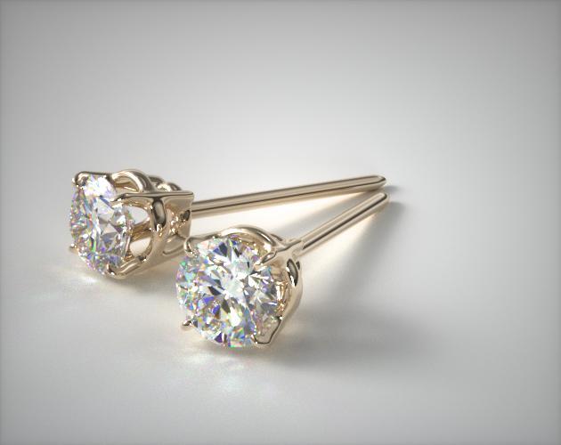 Diamond stud earrings in rose gold