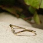 Gold wishbone ring
