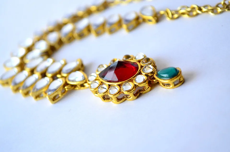 Kundan jewelry necklace