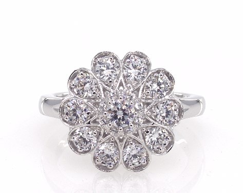 Cluster set ring in white gold