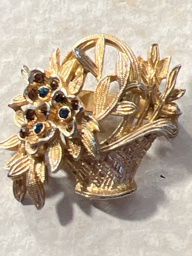 Pretty gold tone and paste 1950 brooch