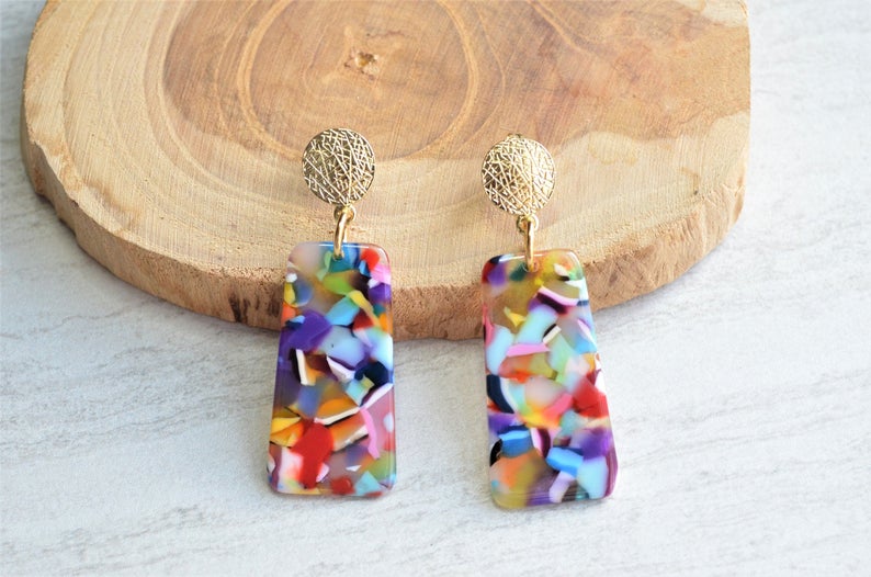 Lucite Jewelry A Guide to a Vintage Trend Jewelry Guide
