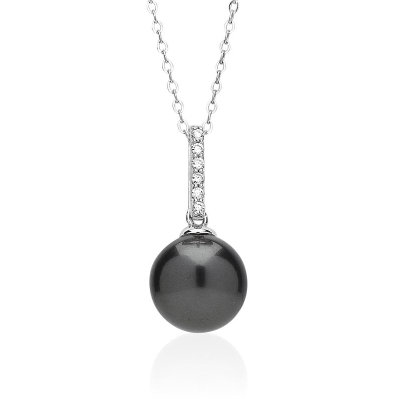 Minimalist black pearl necklace