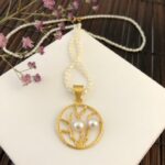 Gold pearl pendant and necklace