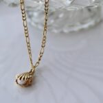 Seashell pearl pendant