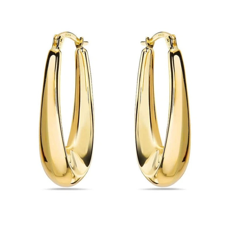 Stylish Earrings for Older Ladies: A Practical Style Guide