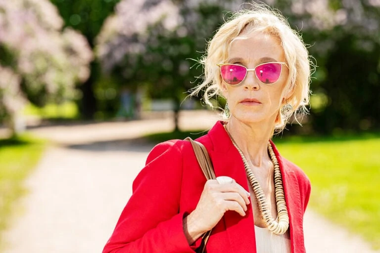 Stylish Earrings for Older Ladies: A Practical Style Guide