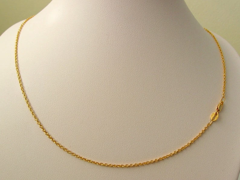 Metal chain necklace