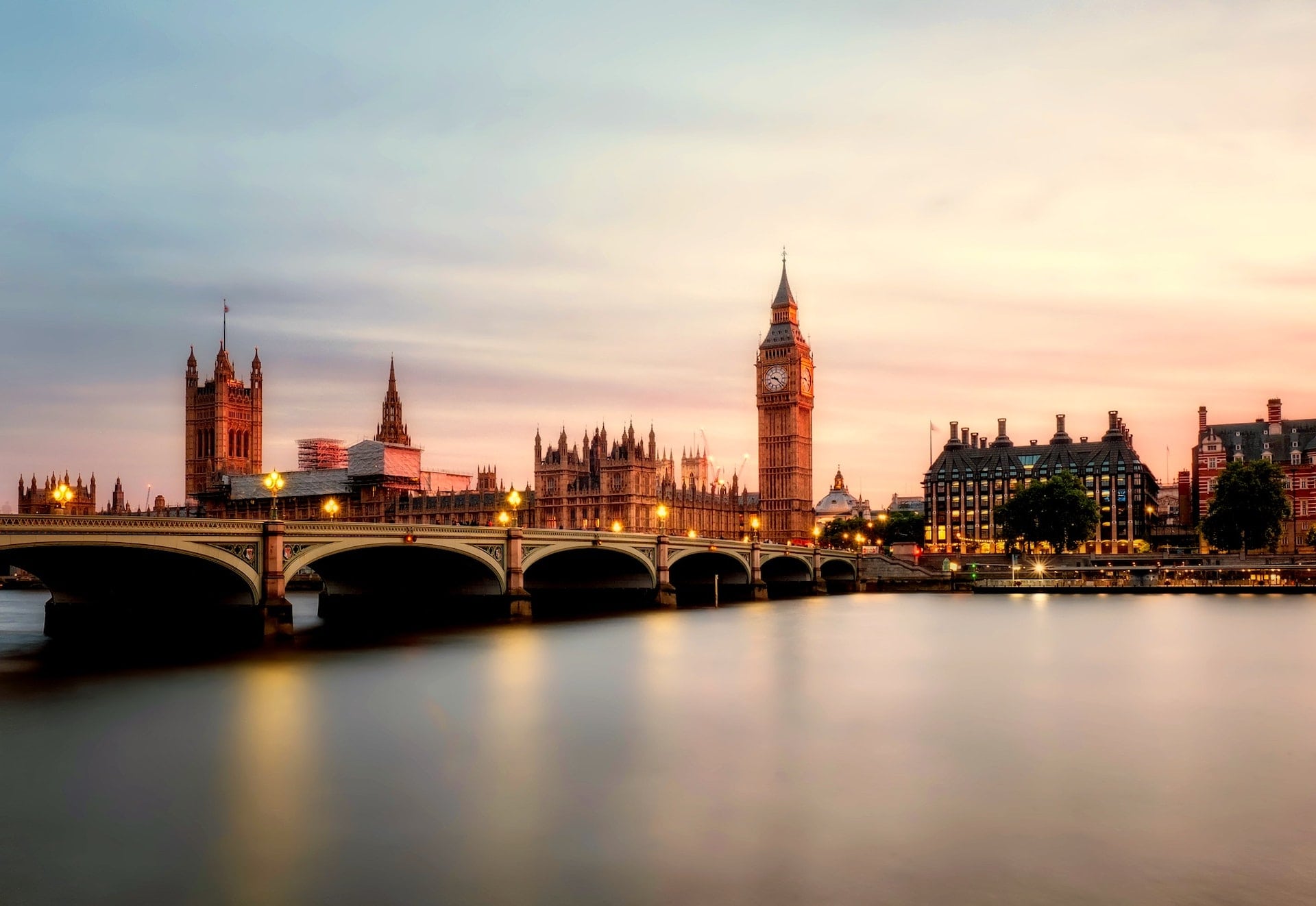 Image of london with sunrise