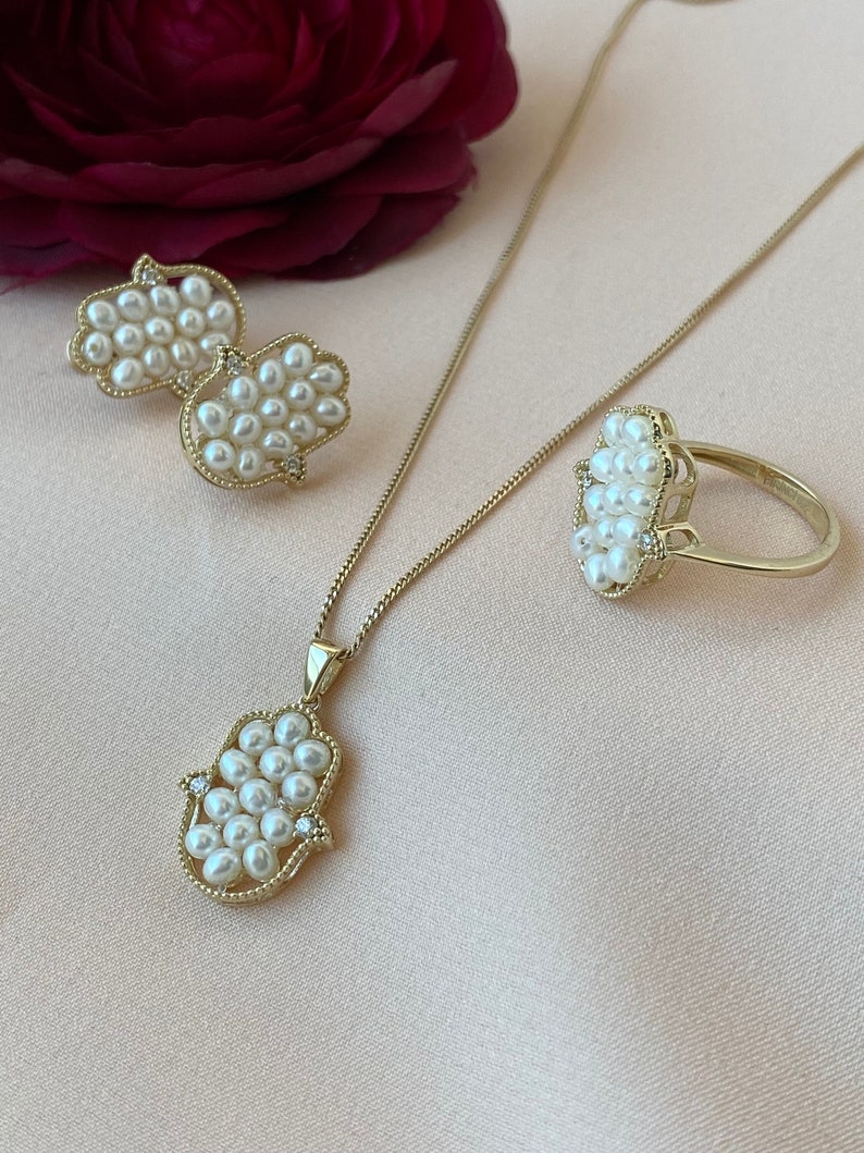 Hamsa Hand Pearl Jewelry Set