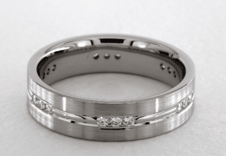 6mm ring with diamonds