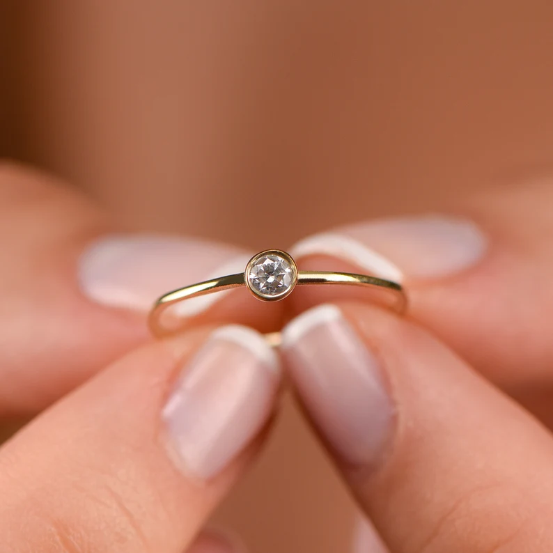 14K Rolled Diamond Ring