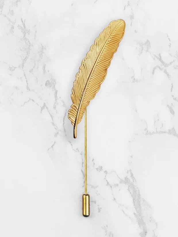 Feather lapel pin