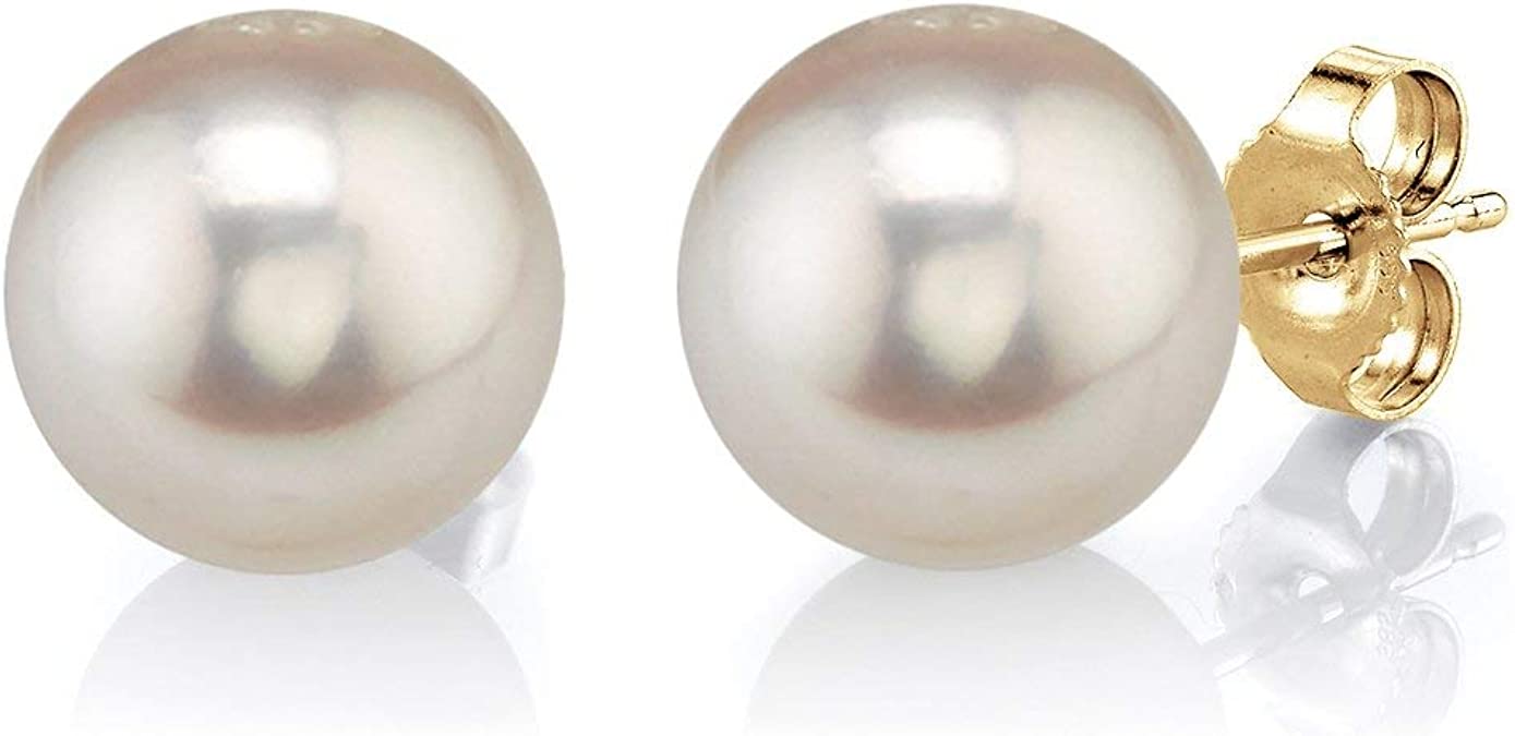 Freshwater pearls stud earrings