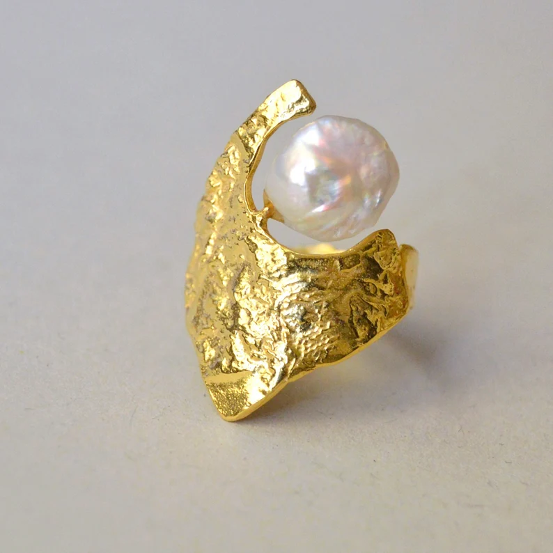 Textured gold pearl ring