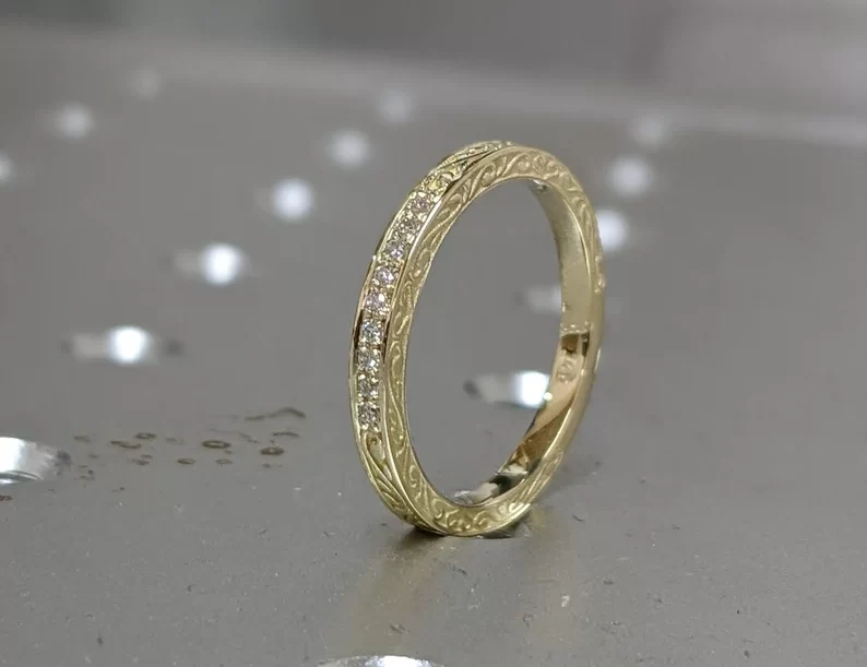 Vintage filigree diamond ring