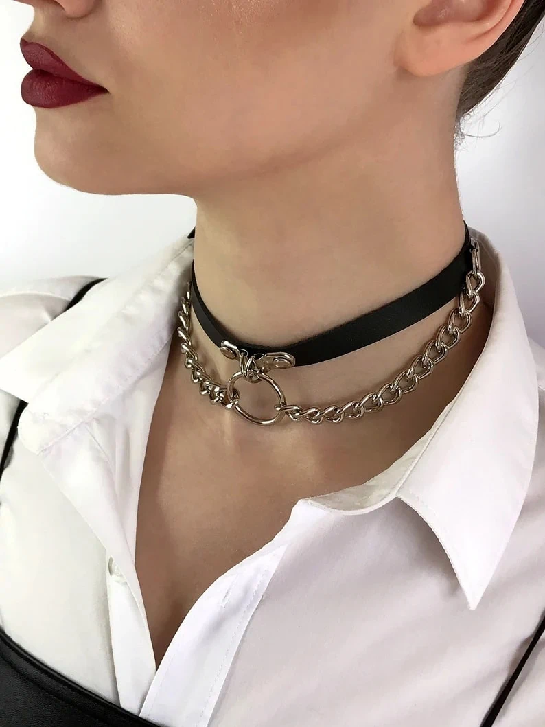 choker necklace