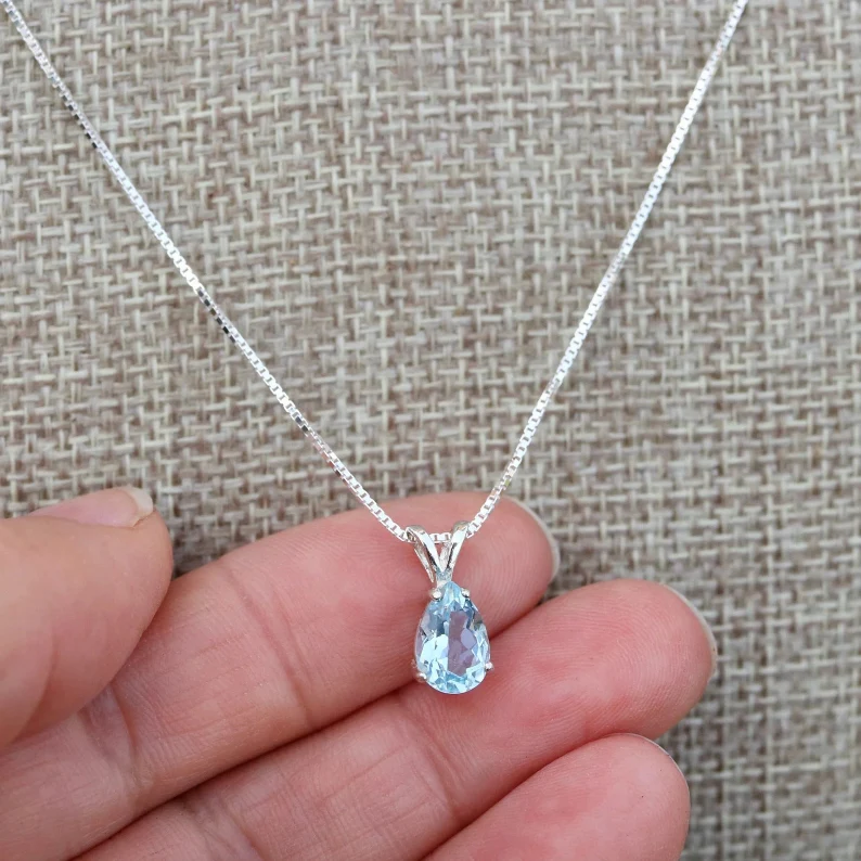 aquamarine pear shaped necklace