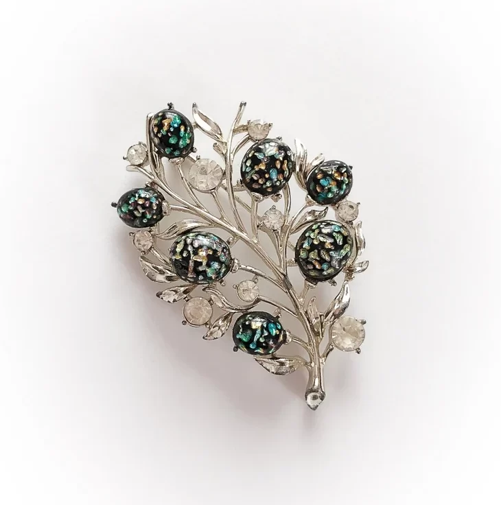 Coro lucite confetti brooch