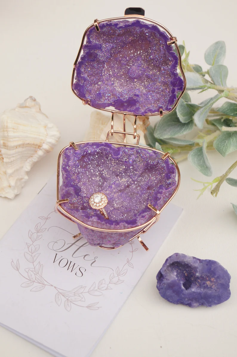 Lavender geode ring box