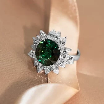 flowerdiamond emerald and diamond ring