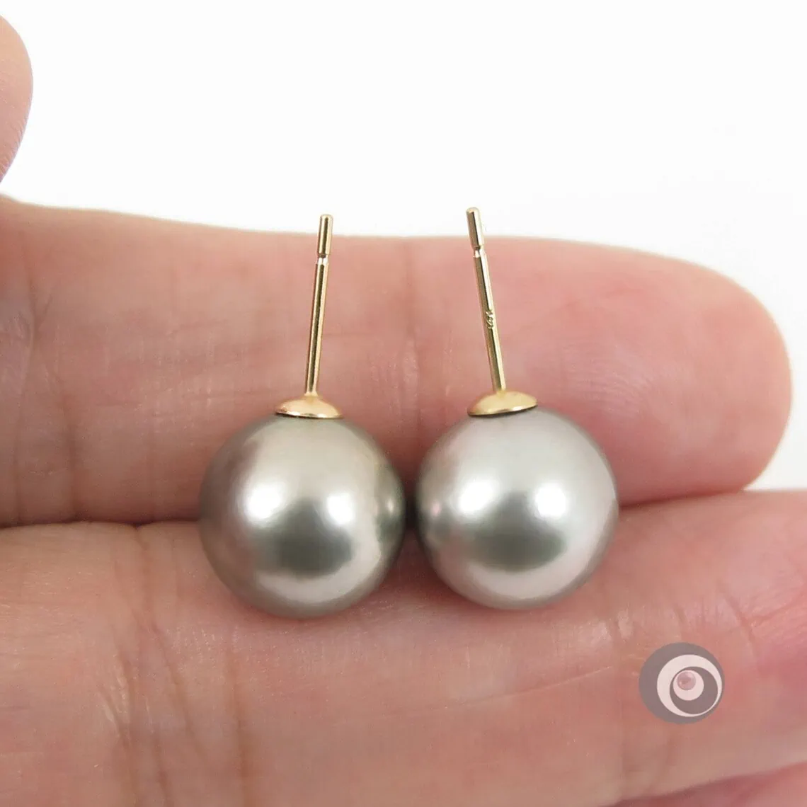 gray pearl ring