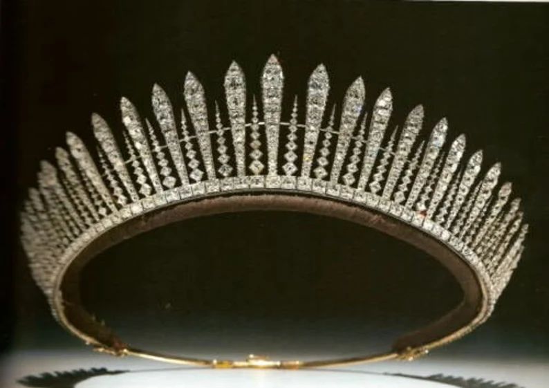 victorian era-inspired vintage tiara