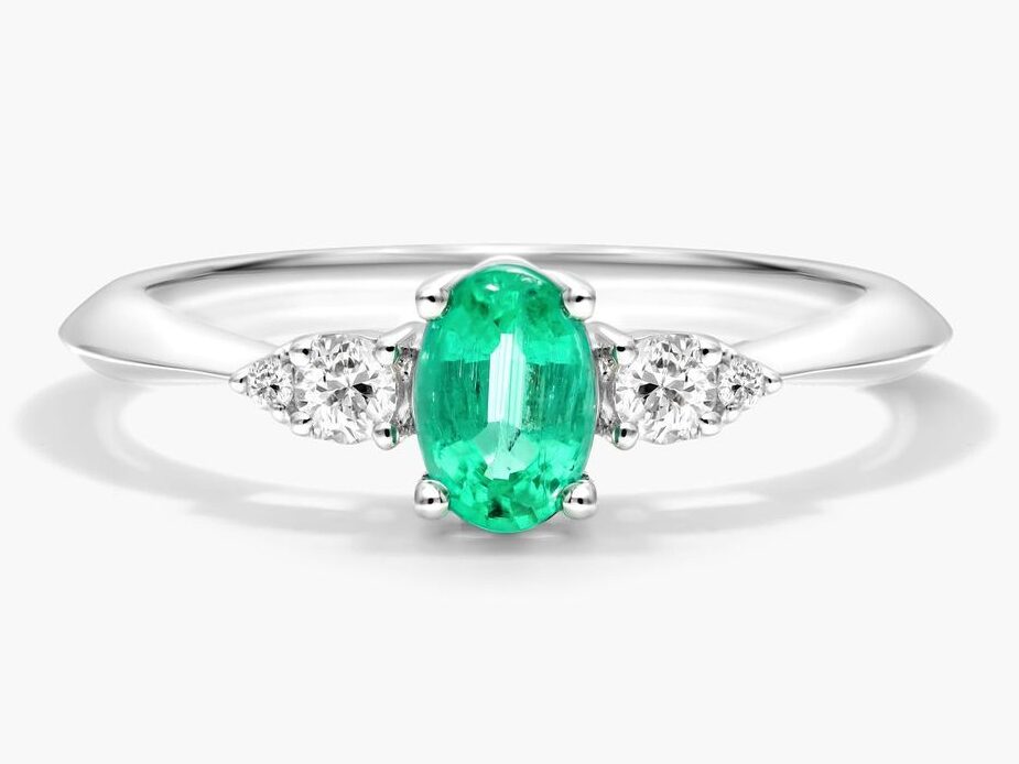 white gold emerald and diamond ring