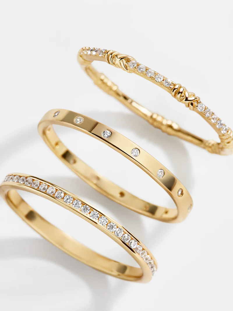 18k gold and diamond ring set