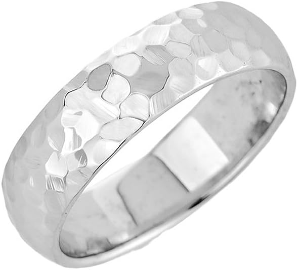 White gold comfort-fit hammered wedding band