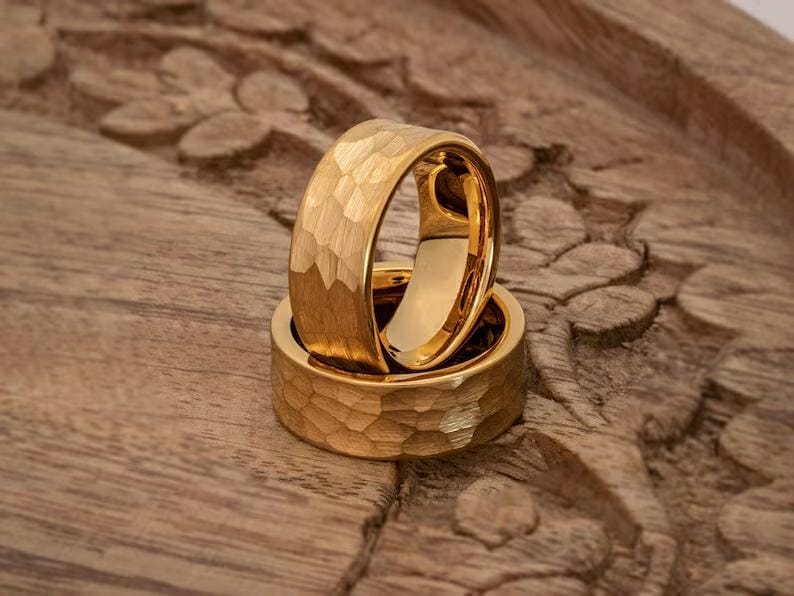 hammered gold wedding rings